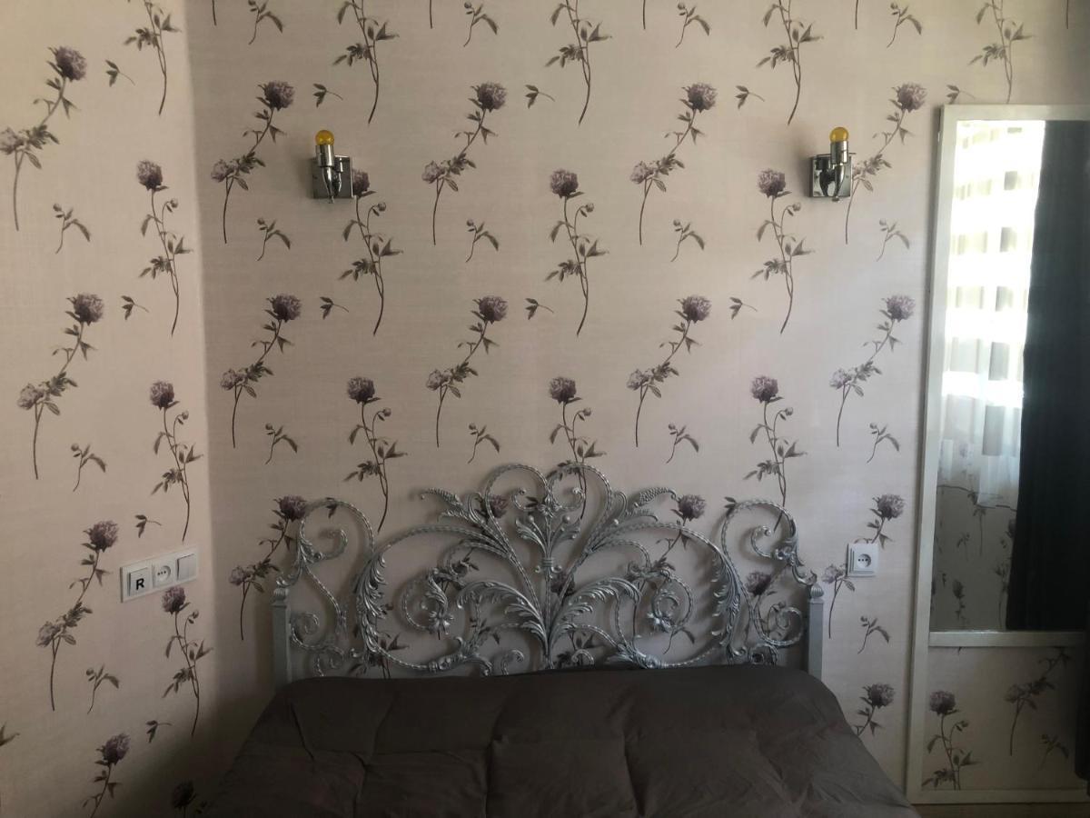 Appartment In Old Tbs, Near Holy Trinity Cathedral تبليسي المظهر الخارجي الصورة